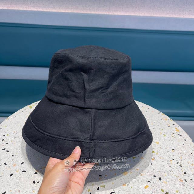 Chanel新品女士帽子 香奈兒斜標漁夫帽遮陽帽  mm1560